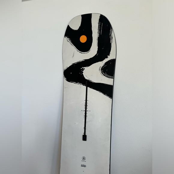 142 Burton Family Tree Territory Manager Camber Snowboard - Picture 4 of 9